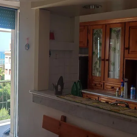 Apartment Fronte Mare - Bibbi's Seaview Flat *