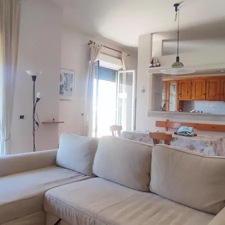 Fronte Mare - Bibbi's Seaview Flat *