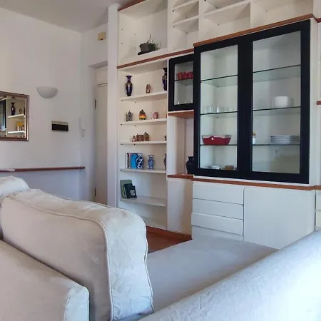 Apartment Fronte Mare - Bibbi's Seaview Flat Lido di Ostia
