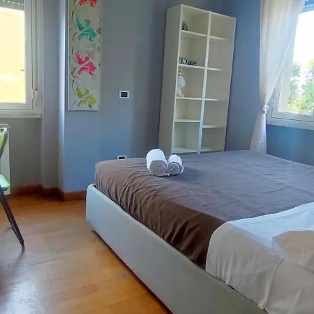 Apartment Fronte Mare - Bibbi's Seaview Flat Lido di Ostia
